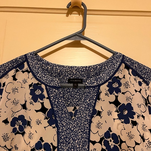Talbots blouse - Picture 3 of 4
